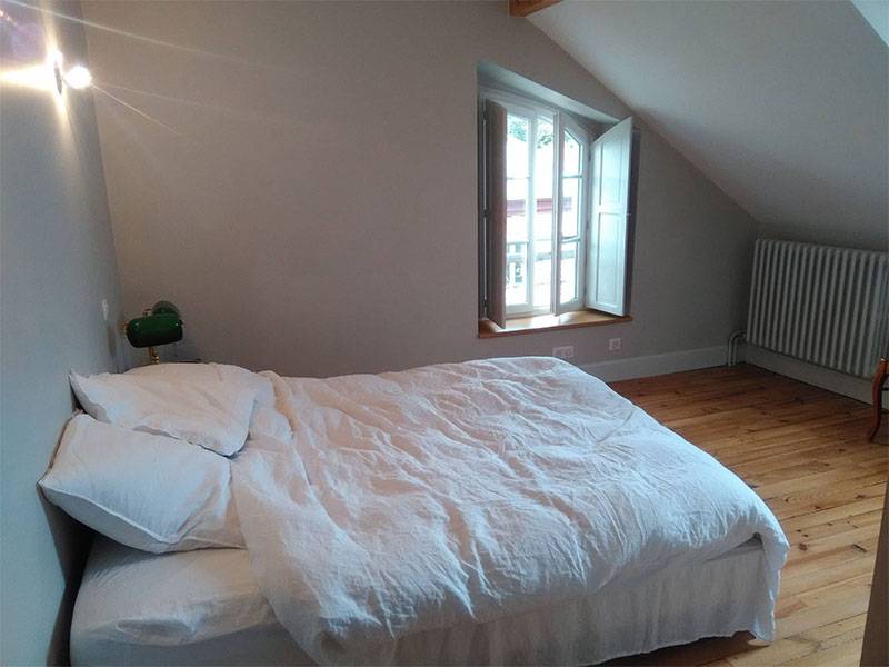 mur peint en beige